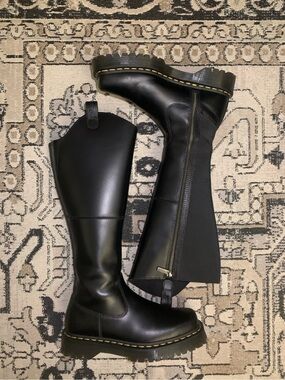 Amaayah Knee High Leather Boots Dr. Martens
